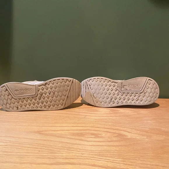 Adidas X_PLR Athletic Trainers shoes in a cream color. Womens size 8 - Picture 4 of 5